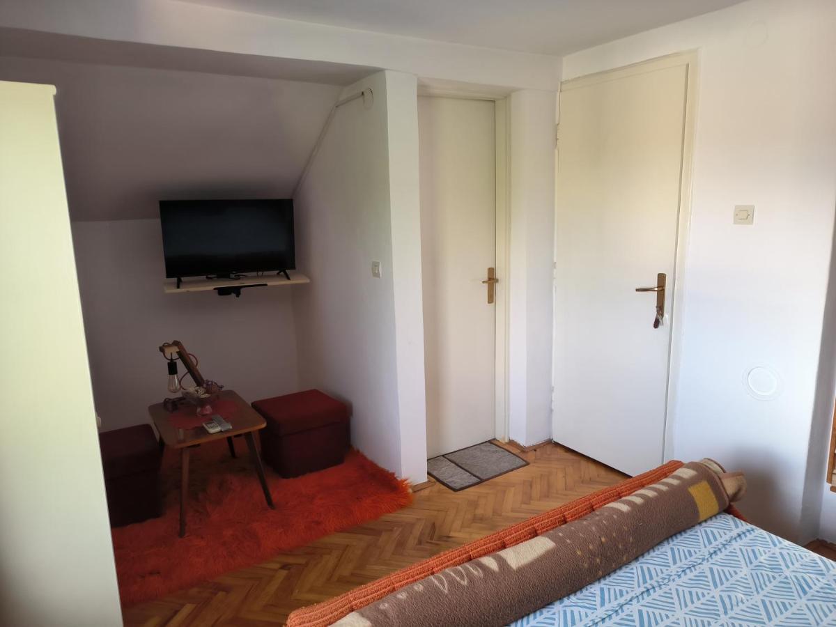 Aventurin Rooms Slunj Luaran gambar